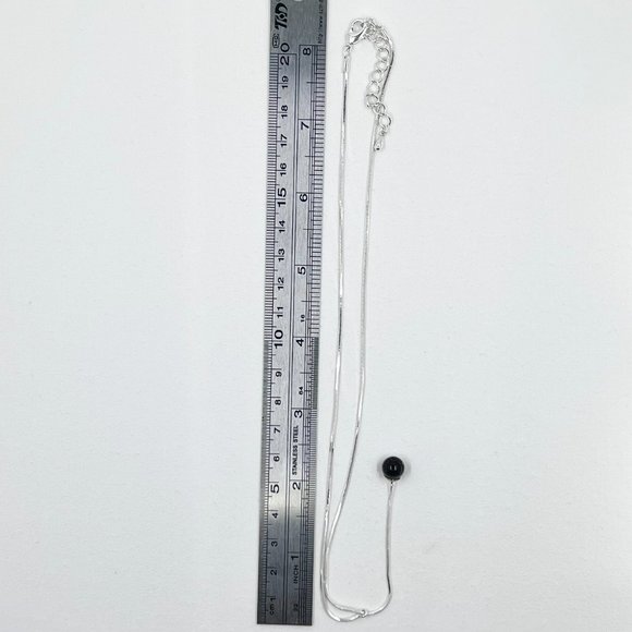 NWOT - Shiny Silver Tone Black Cats Eye Drop Pendant Pull Through 17” Necklace - Picture 3 of 6